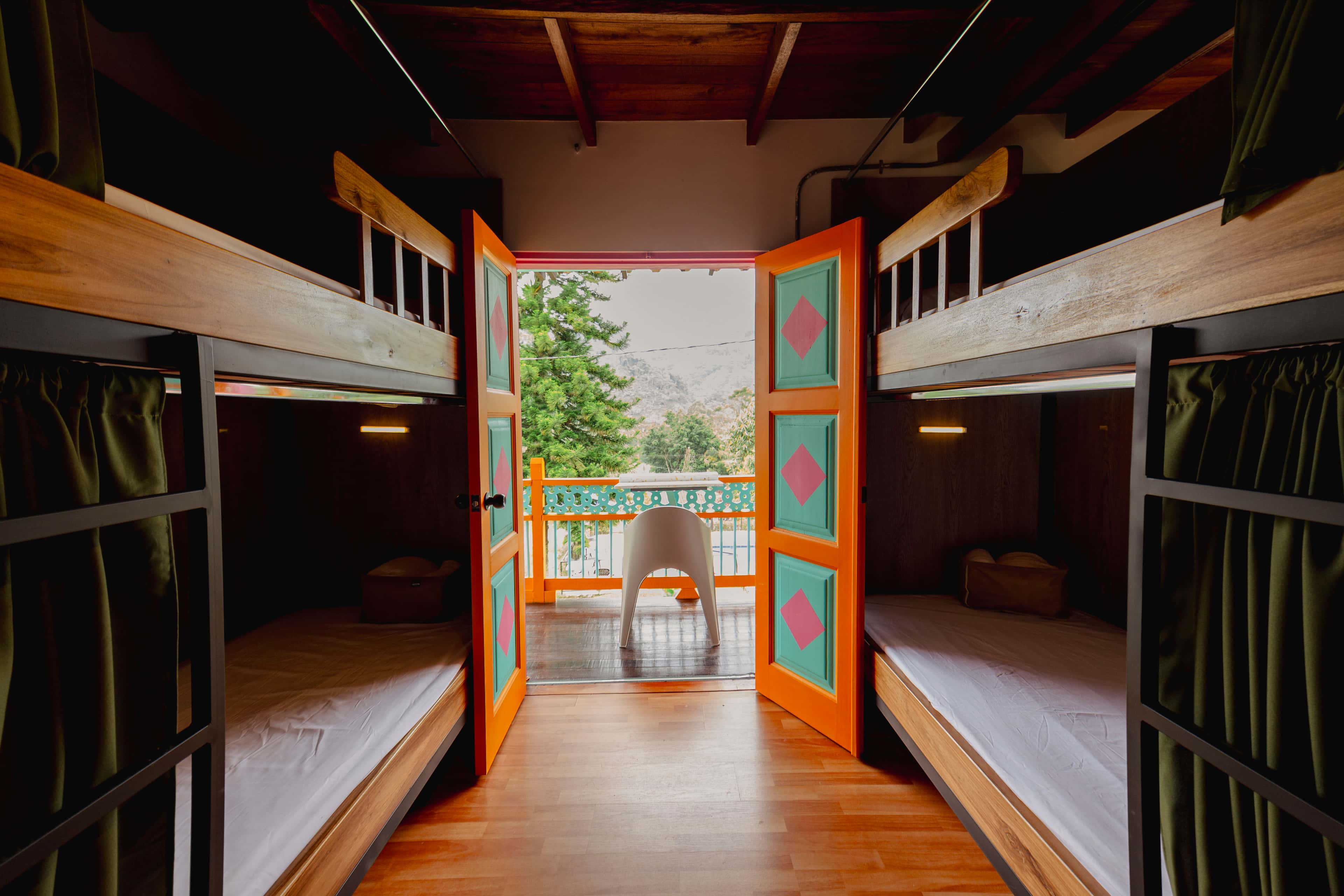 Shared Dormitory at Isla de Pascua Hostel - Accommodation in Jardín, Antioquia