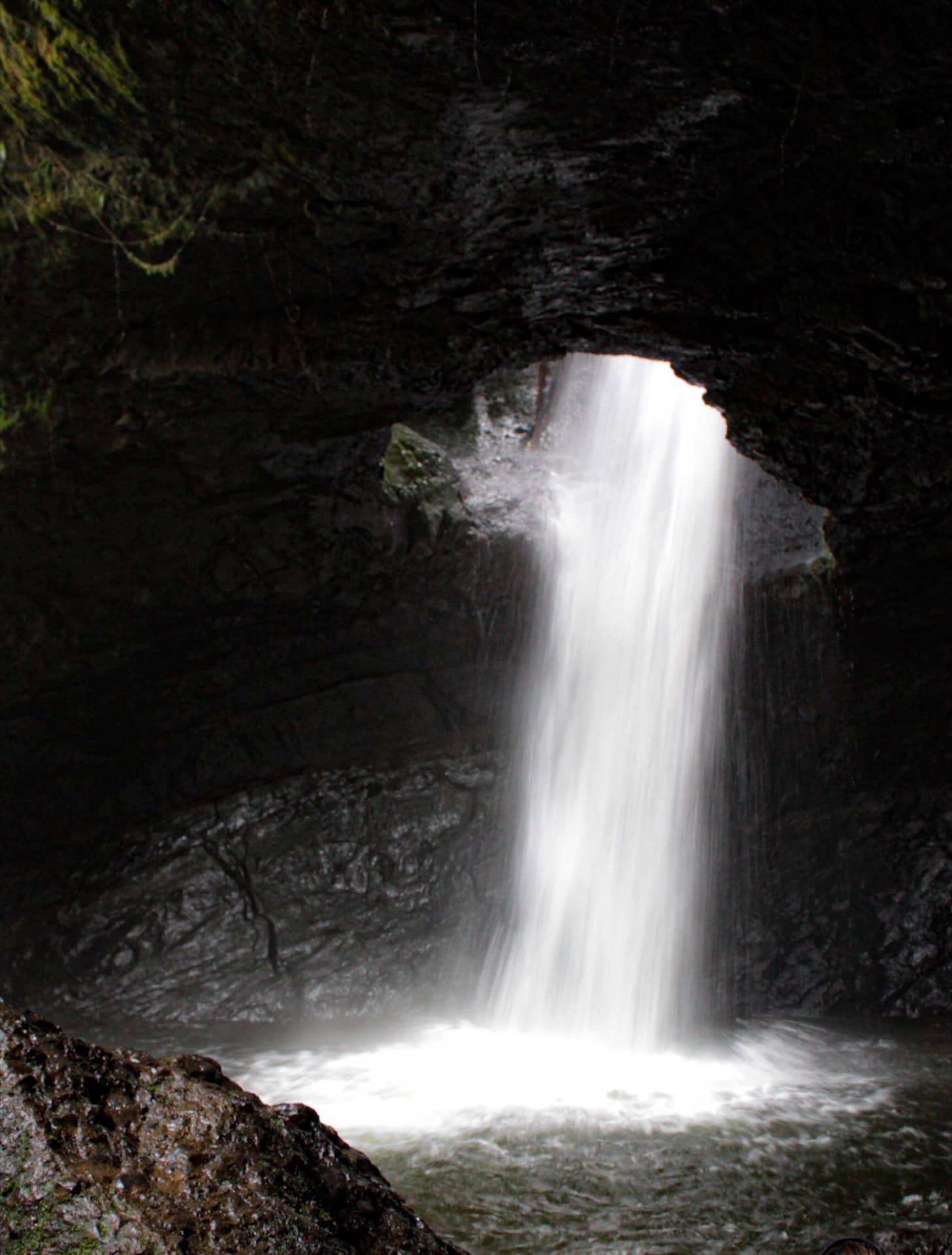 Cueva del Esplendor: Guía Completa — Isla de Pascua Hostel